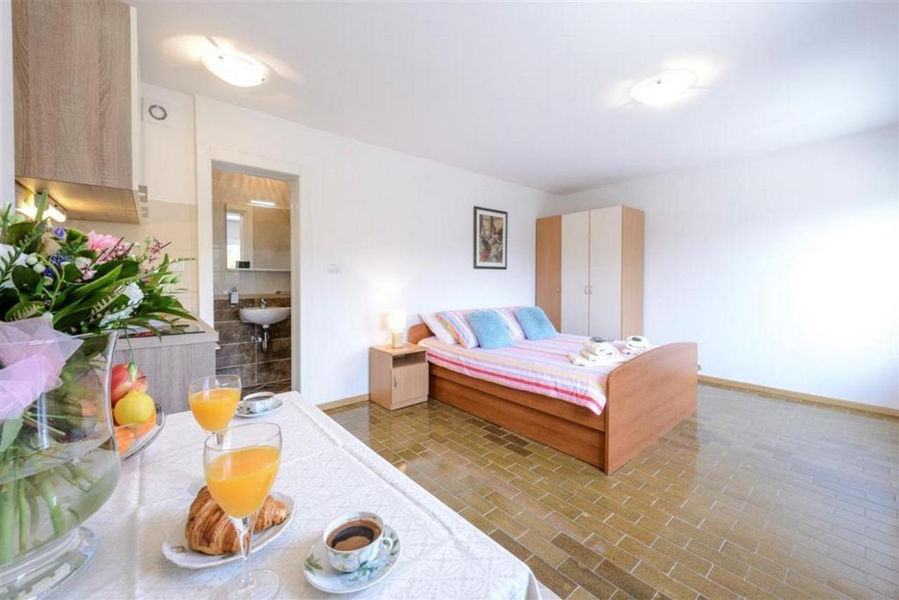 Rose Guest house Molunat