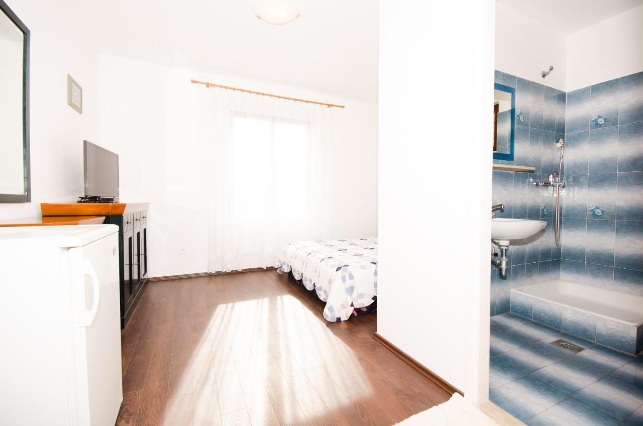 Rose Guest house Molunat
